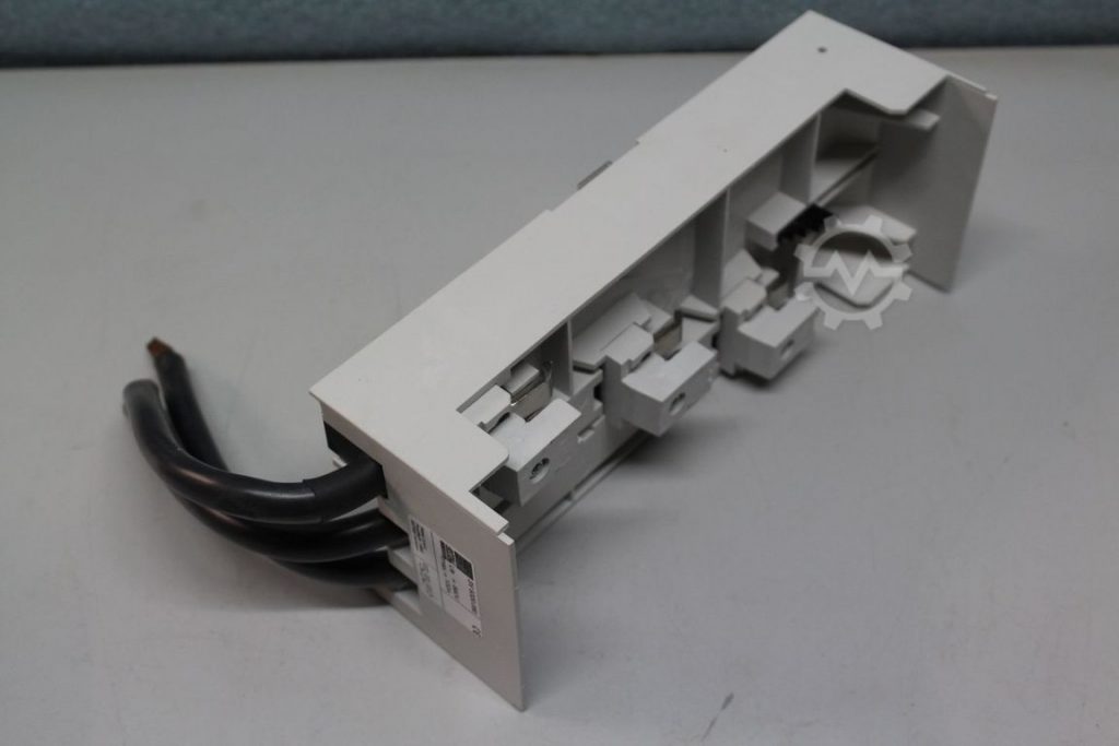 Used Second Hand RITTAL SV9320 050 Busbar adapter for SV3431 - Used ...
